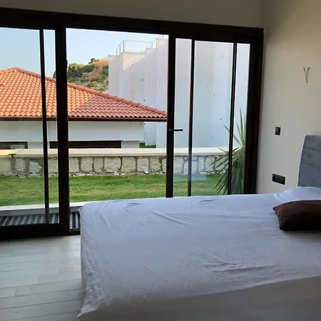 Chios Ormen Villa Çeşme