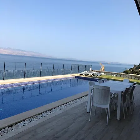 Chios Ormen Çeşme